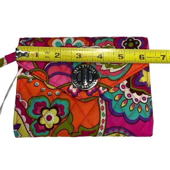 Vera Bradley Pink Swirls Your Turn Lock Smartphone Wristlet Wallet 14990-179 NWT - Picture 13 of 16